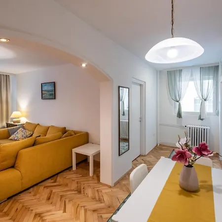 Ada Break Apartment
