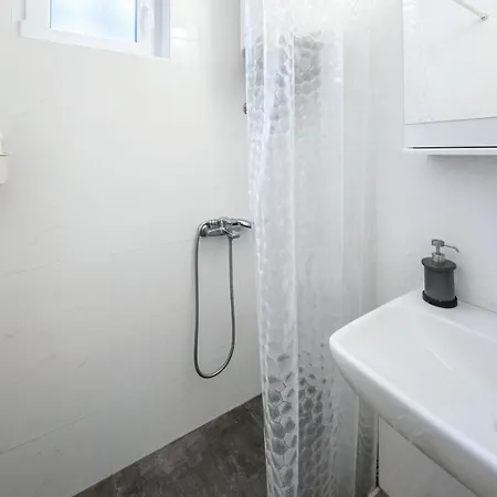 Apartment Ada Break